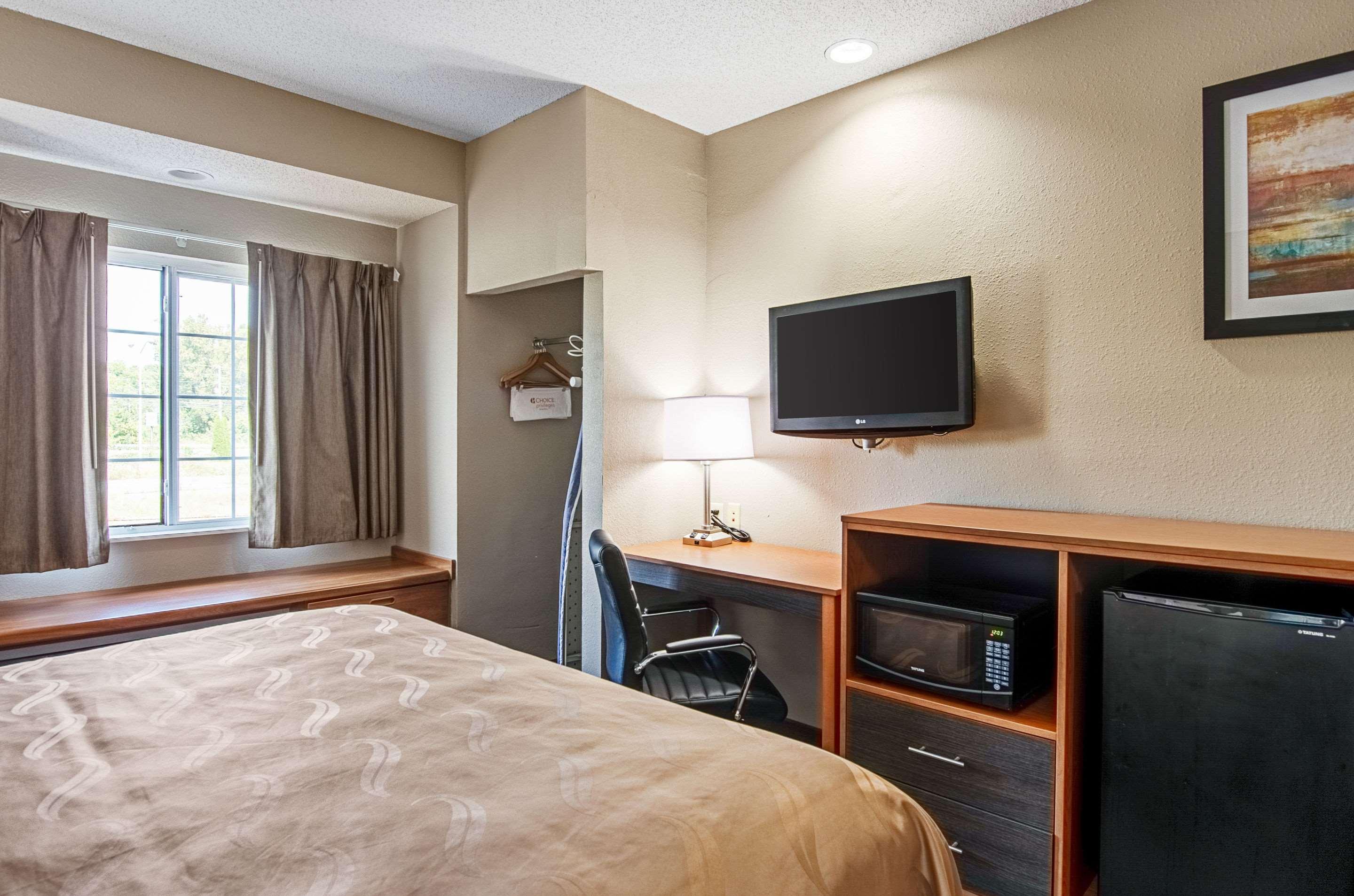 Quality Inn & Suites I-81 Exit 7 Bristol Exteriér fotografie