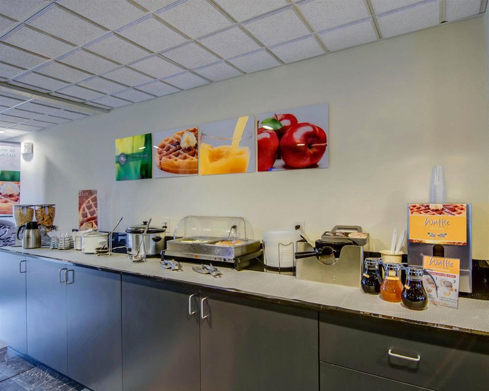 Quality Inn & Suites I-81 Exit 7 Bristol Exteriér fotografie