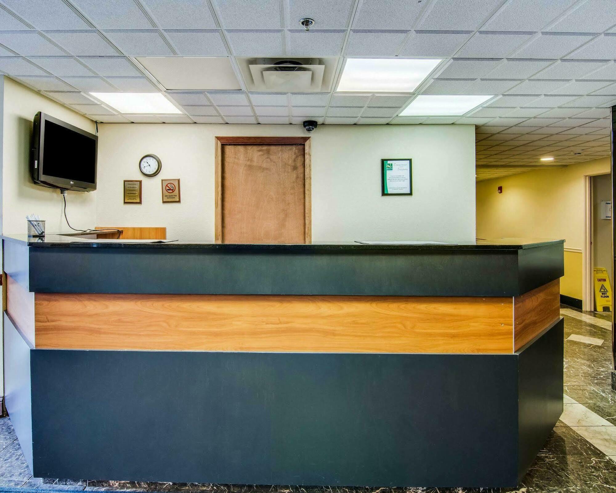 Quality Inn & Suites I-81 Exit 7 Bristol Exteriér fotografie