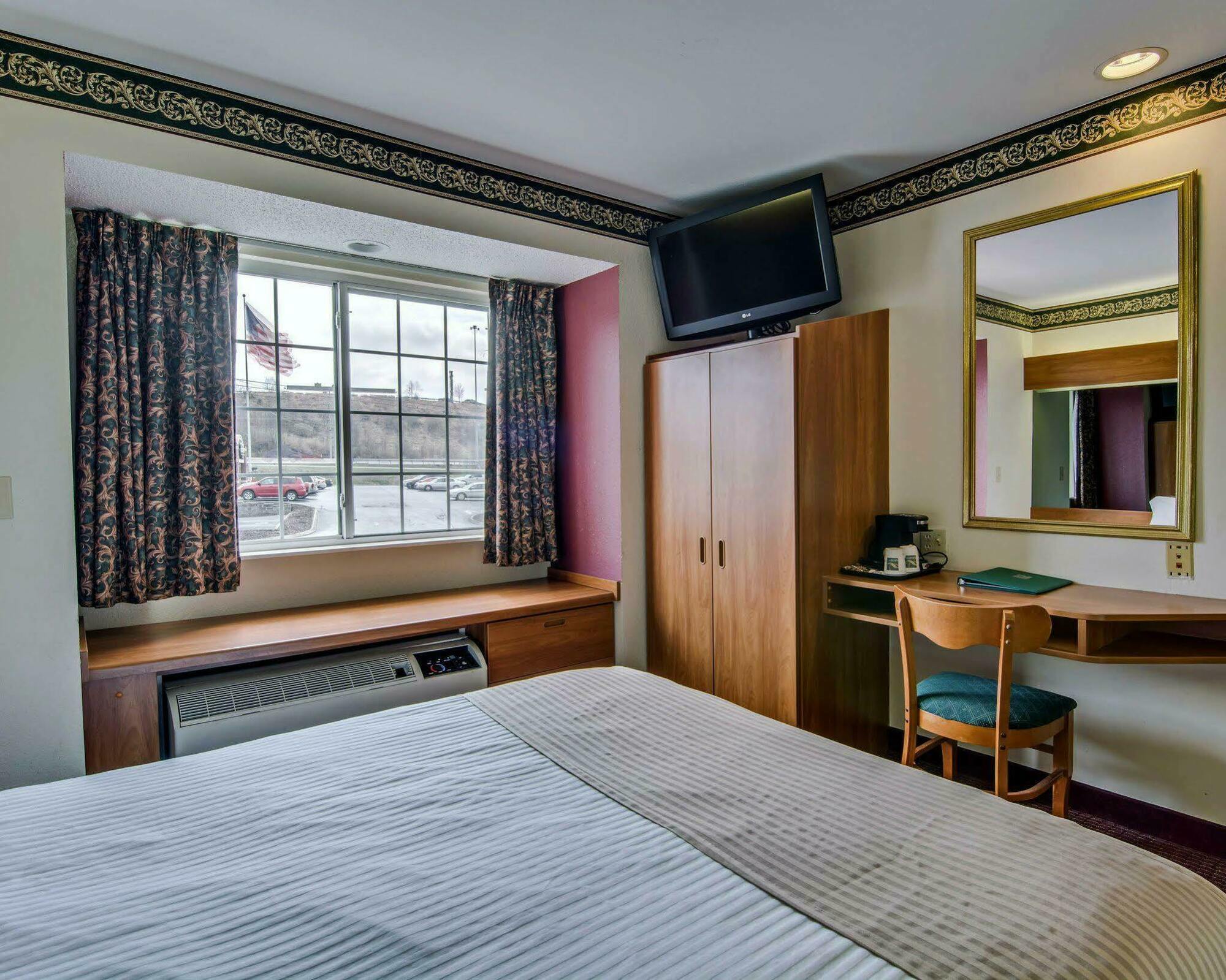 Quality Inn & Suites I-81 Exit 7 Bristol Exteriér fotografie