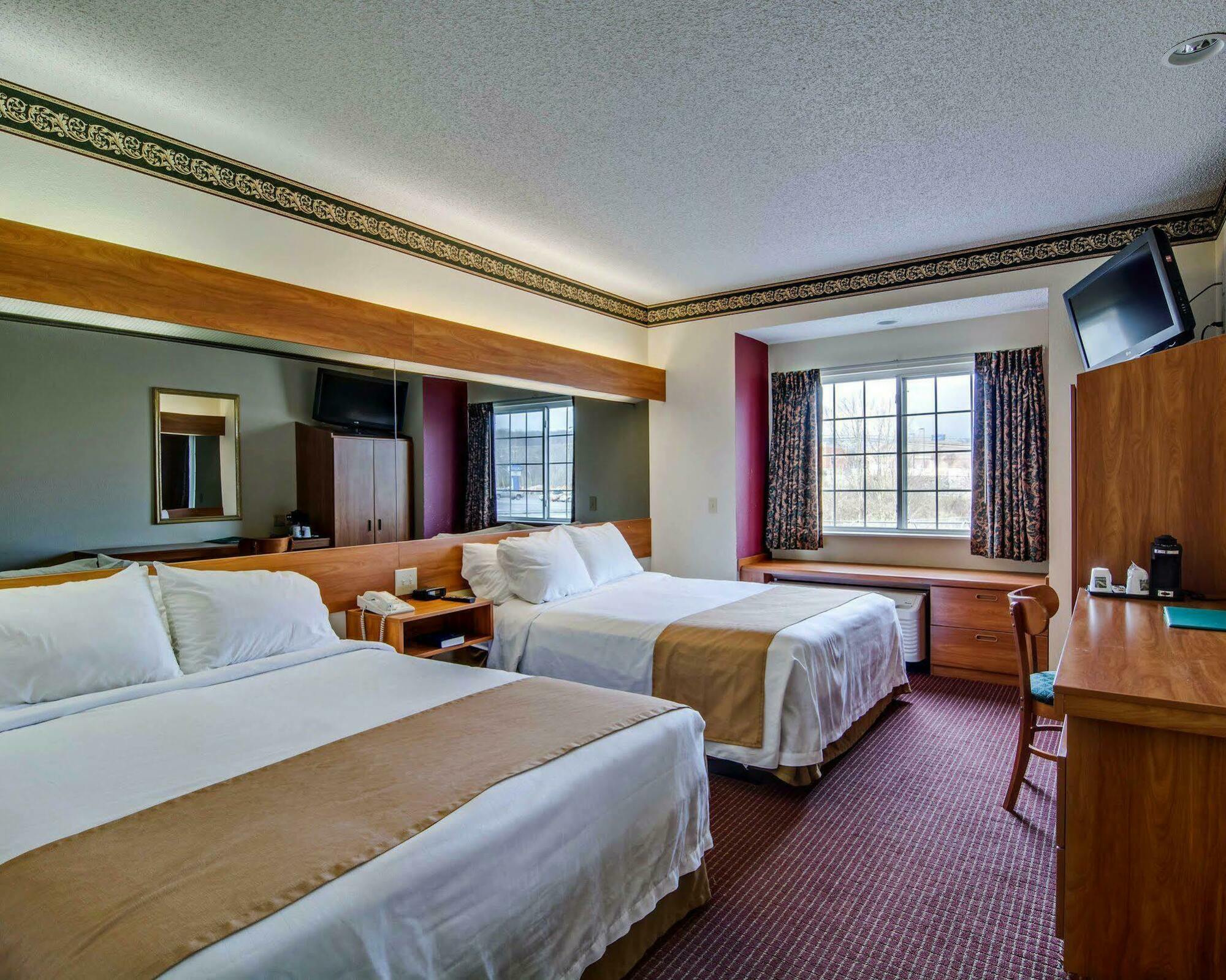 Quality Inn & Suites I-81 Exit 7 Bristol Exteriér fotografie